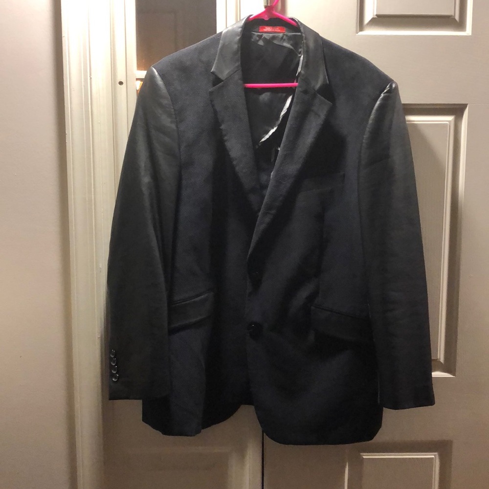 Saks Fifth Ave Men’s Blazer (Slim Fit)